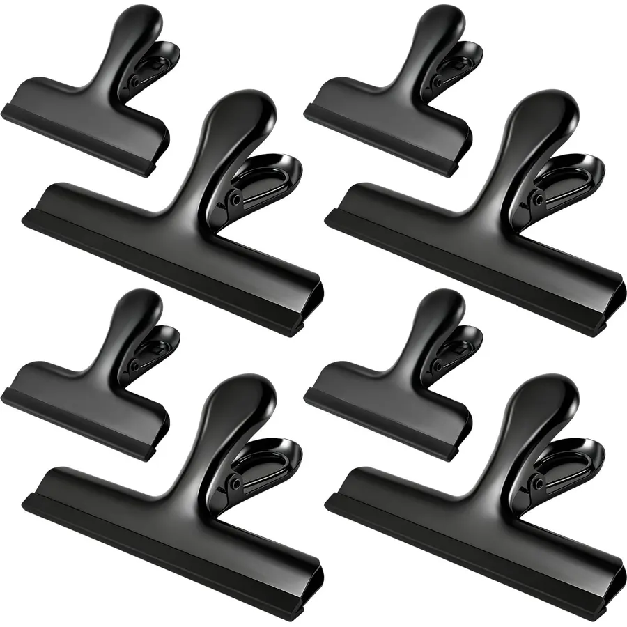 Chip Bag Clips, 8 Pack Heavy Duty Black Stainless Steel Food Sealer Clips with Silicone Cover, Strong Grip for Snacks, Food Storage, Kitchen & Pantry Organization (4 Large + 4 Small)