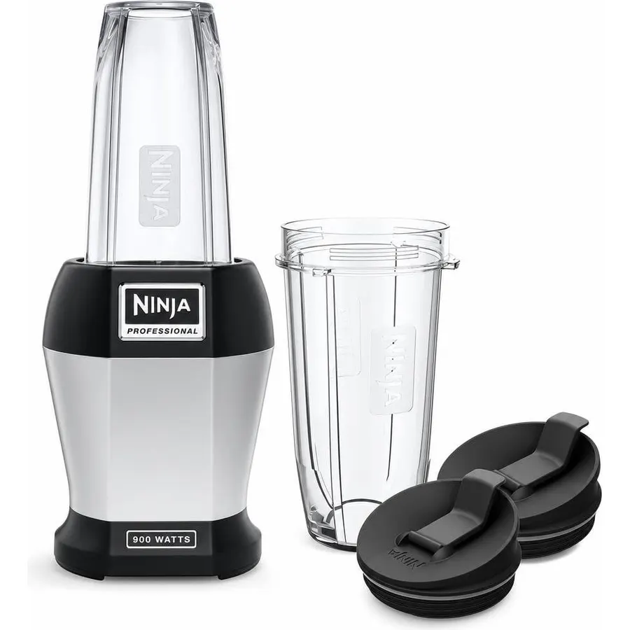 Ninja BL450C, Nutri Pro Personal Blender For Juices, Shakes & Smoothies, 18 and 24 Oz cups, Black/Silver, 900W (Canadian Version)